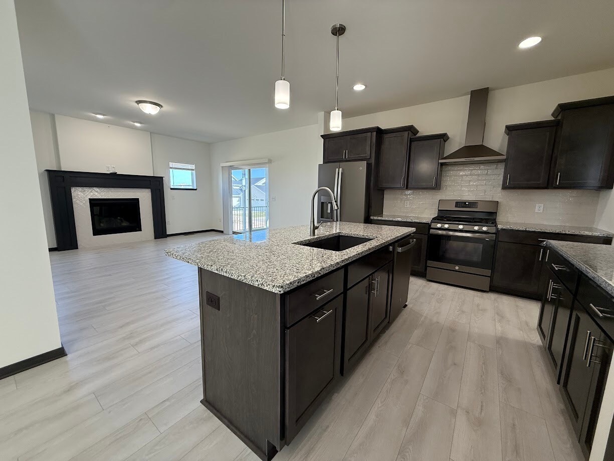 Building Photo - 4825 Suelo Rd