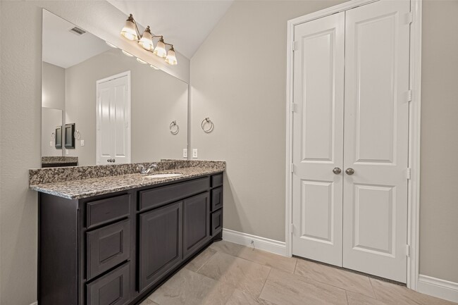 Building Photo - 27124 Holtwood Grove Rd