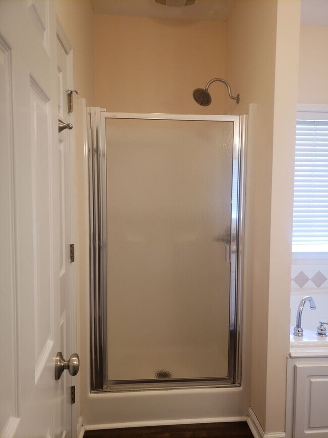 Building Photo - Available January!