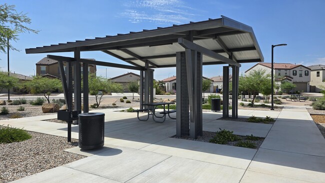 Building Photo - 2563 W Hidalgo Ave