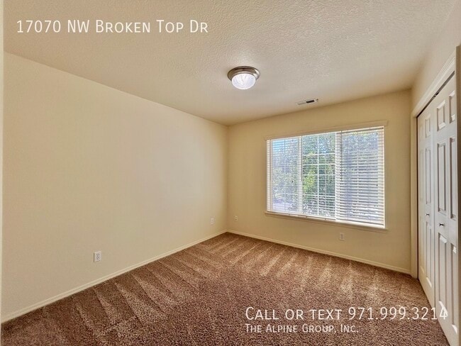 Building Photo - 17070 NW Broken Top Dr