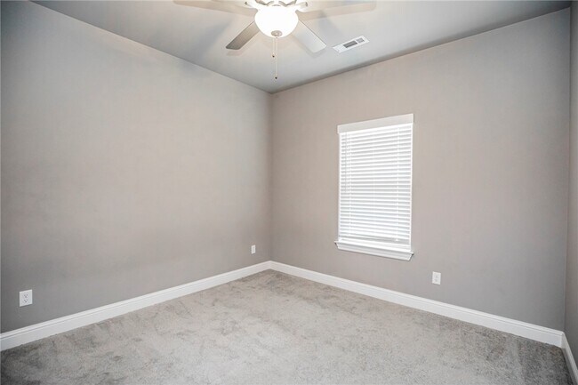Building Photo - 1025 Kimball Ln