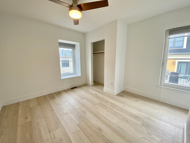 Building Photo - 333 Dorchester St