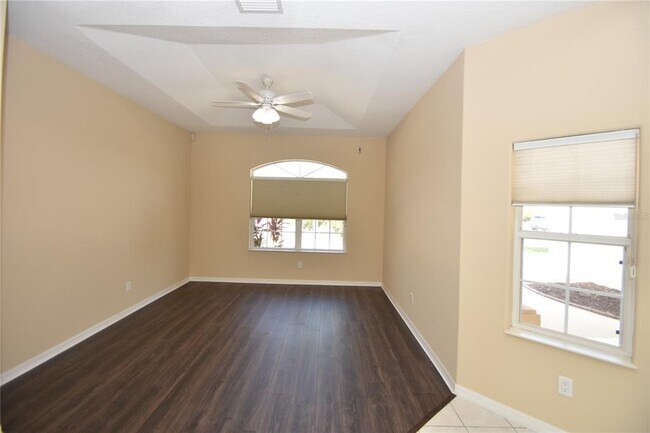 Building Photo - 10 Crampton Ct