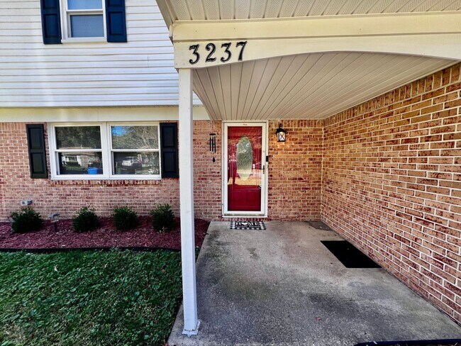 Building Photo - Come see this FULLY renovated two-story tr...