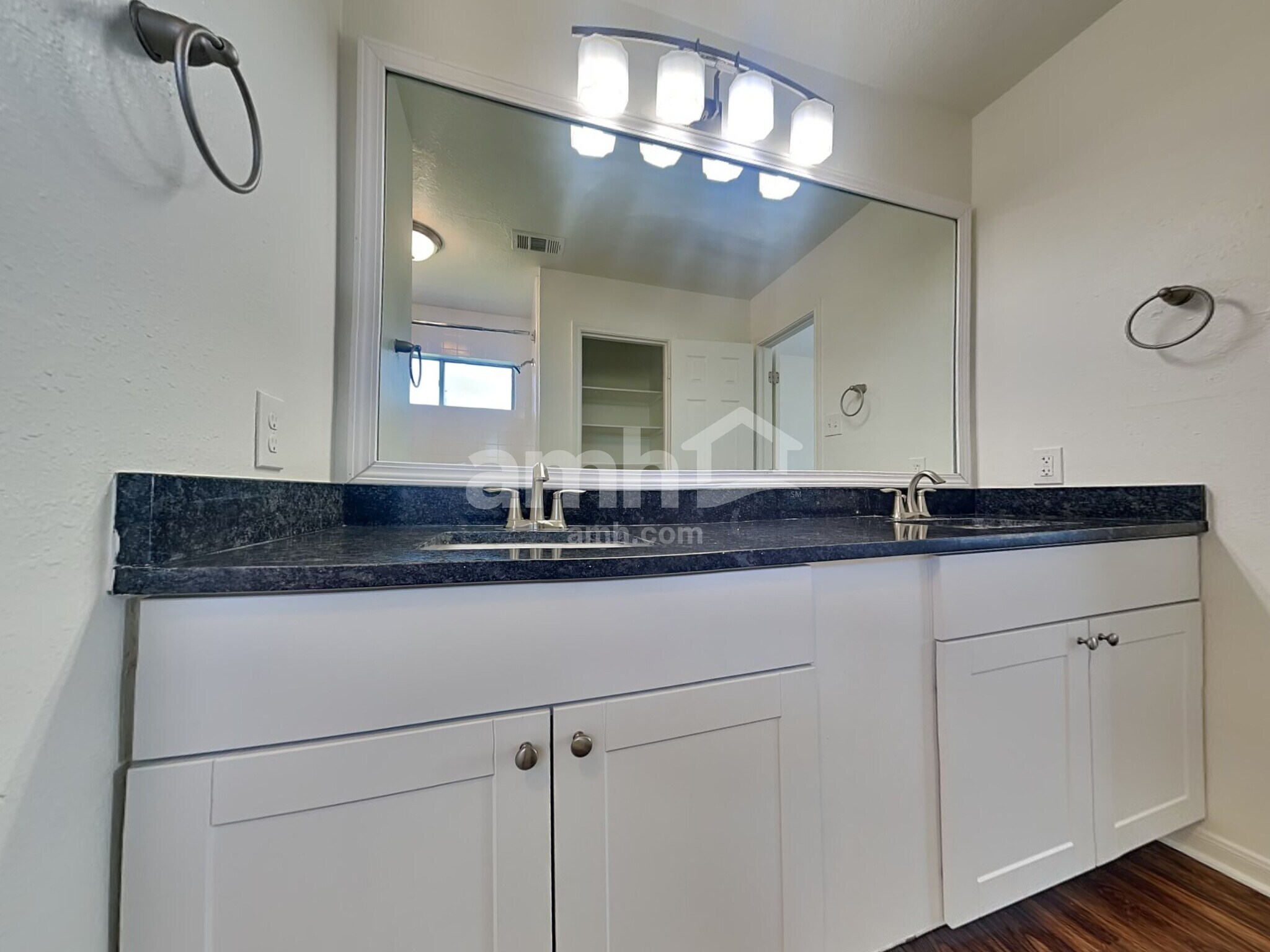 Building Photo - 6550 Garden Trail Ct