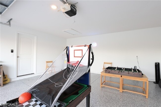 Building Photo - 836 Youngreen Dr