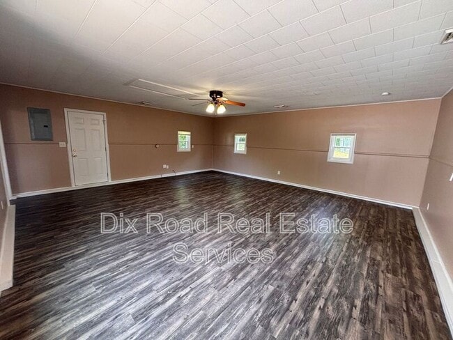 Building Photo - 3626 Marlin Ave