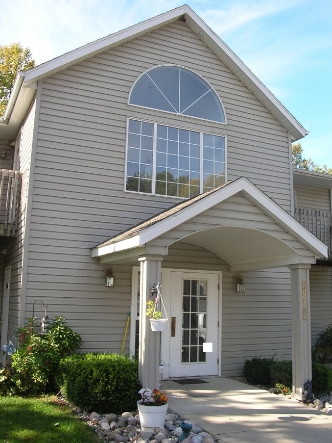 Building Photo - Stone Creek Apartments