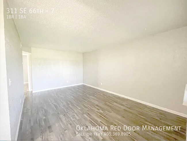 Building Photo - 311 SE 66th-7