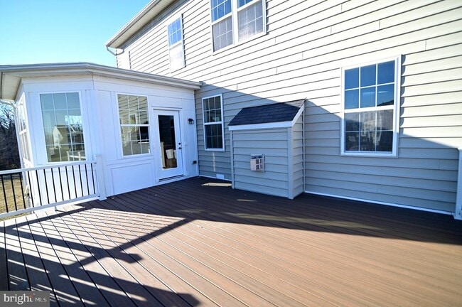 Building Photo - 7001 Chaptico Ct