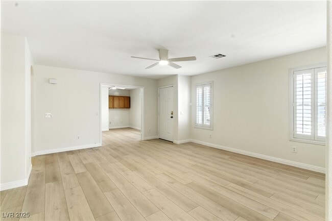 Building Photo - 10950 Crispinio St