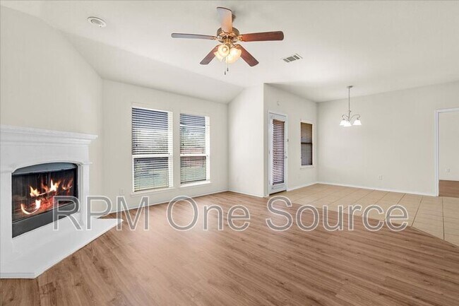 Building Photo - 1729 Park Trails Blvd