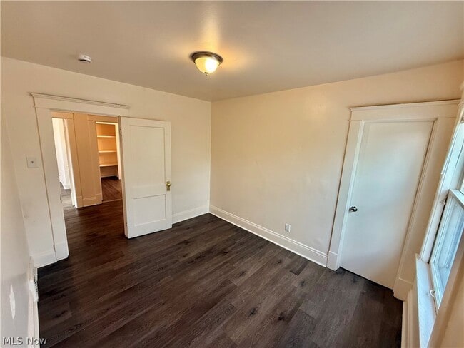 Building Photo - 6913 Harvard Ave