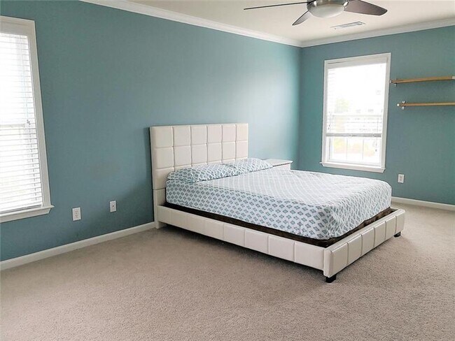 Building Photo - 3330 Gables Ct