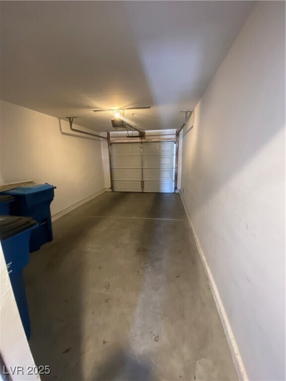 Building Photo - 1028 Allure Dr