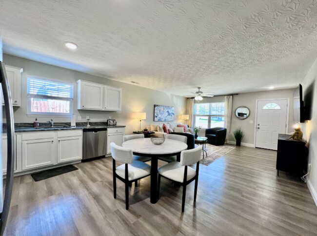 Building Photo - Brand New Equestrian getaway in Wilmington, Ohio