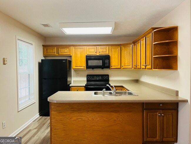 Building Photo - 108 Philmont Ct