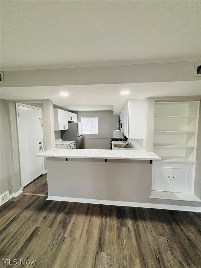 Building Photo - 21045 Southbend Cir