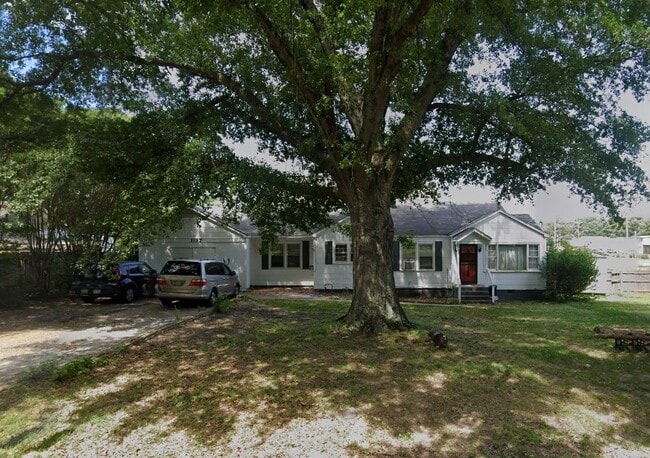 Building Photo - 1197 Dovecrest Rd