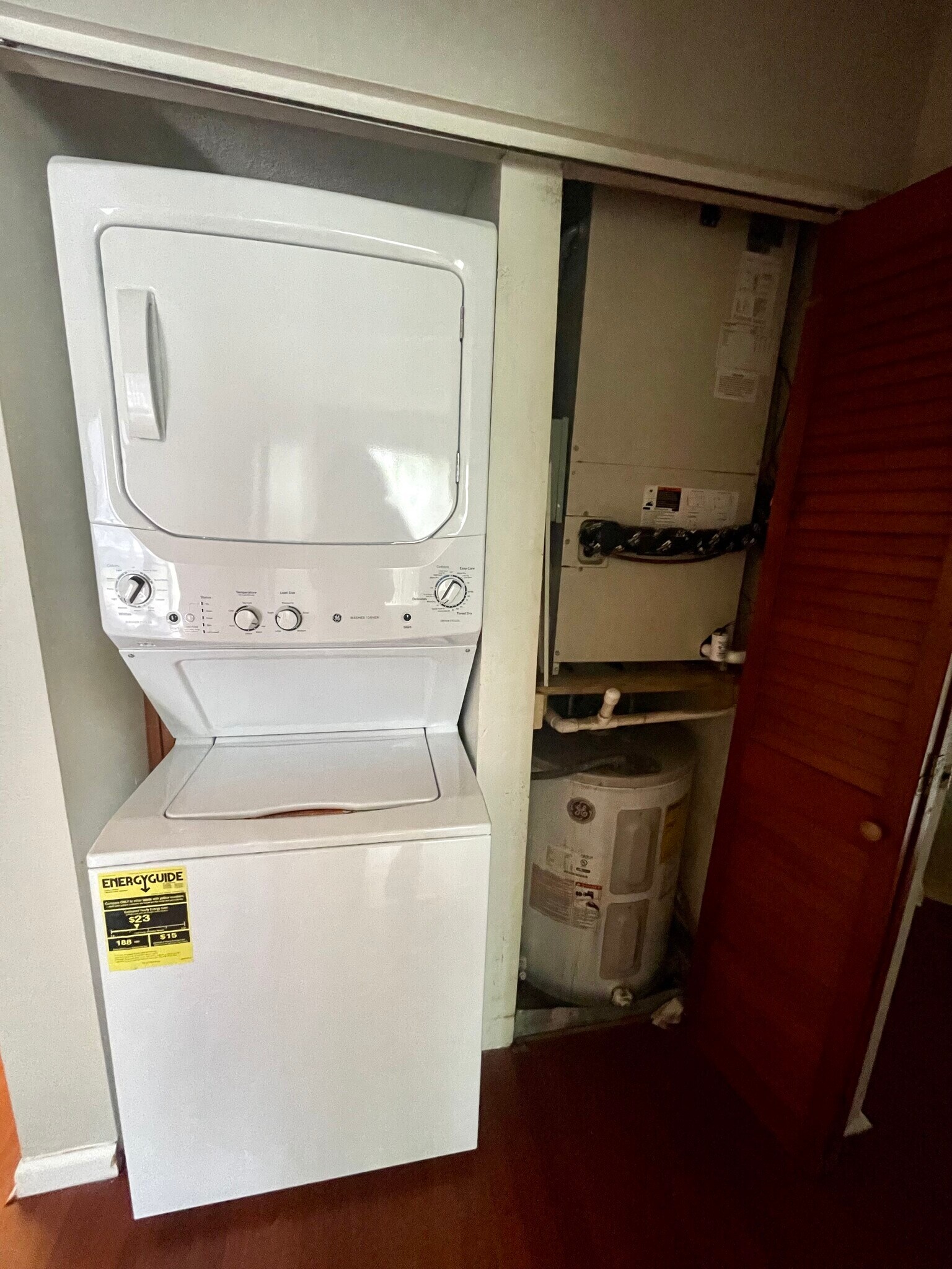 Washer/ Dryer Central AC - 3828 Southpointe Dr