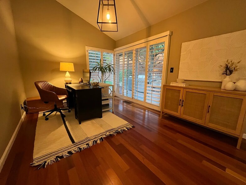 Dining room - 413 La Quinta Ct