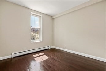 Building Photo - 30 E Concord St