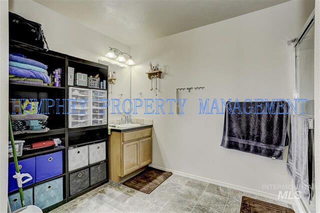 Building Photo - Boise 2101Sqft Great family home in Devonshire Subdivision