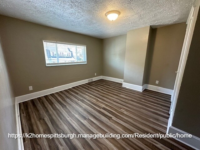 Building Photo - 1130 Irwin St