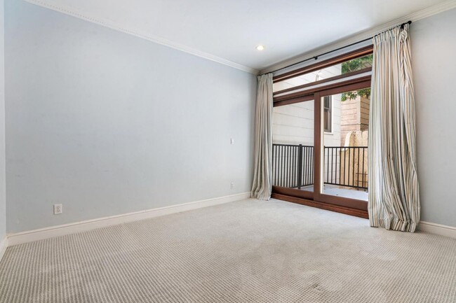 Building Photo - 1127 Filbert St