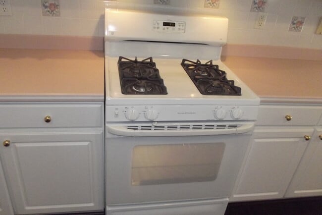 Building Photo - Henderson Pool Home