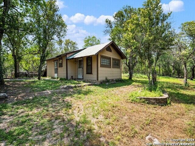Building Photo - 932 Toepperwein Rd