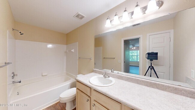 Building Photo - 7800 Point Meadows Dr