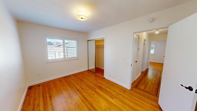 Building Photo - Modern Comfort Meets Everyday Convenience ...