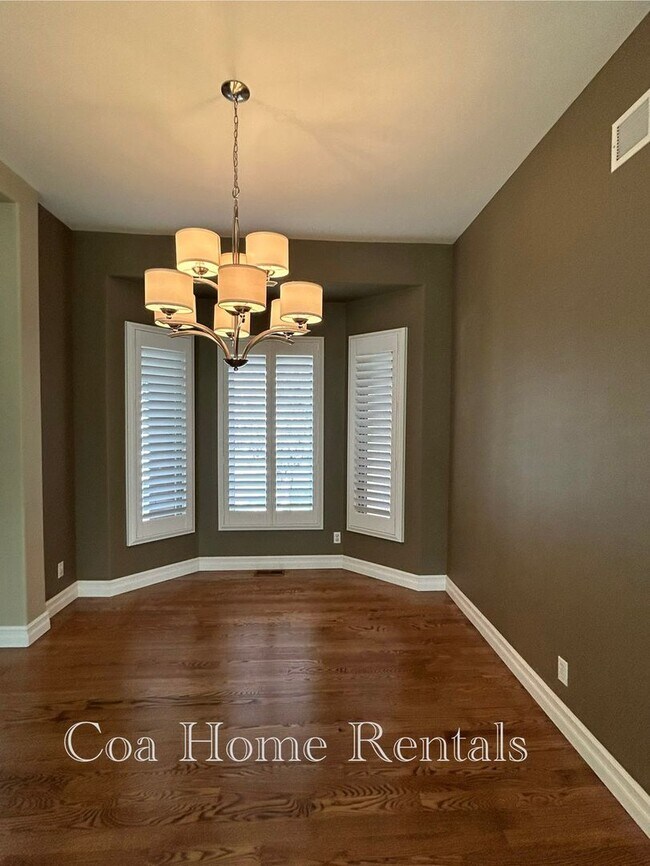 Building Photo - Beautiful Andover Property