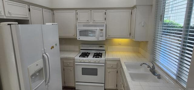 Building Photo - 867 Purple Blossom Dr