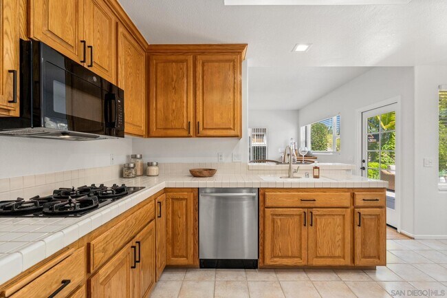 Building Photo - 3849 Chippewa Ct