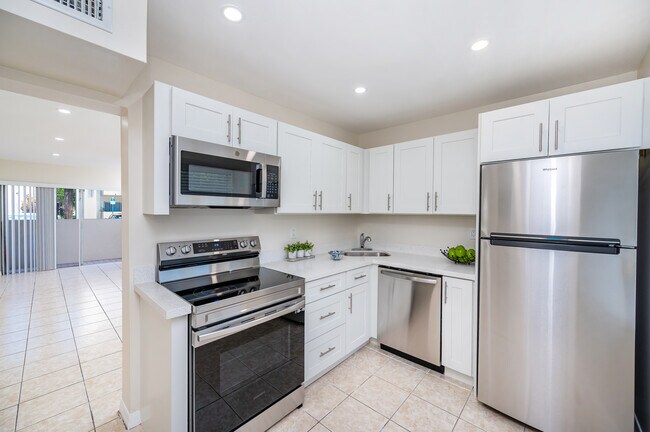 Building Photo - 7705 SW 86th St