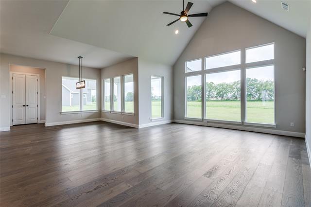 Building Photo - 709 Lexington Ln