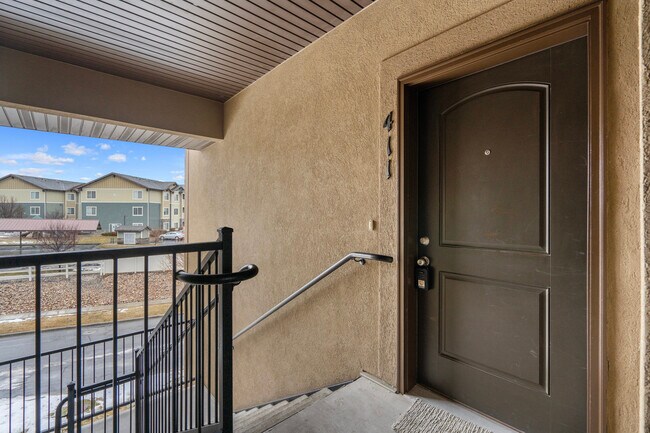 Building Photo - 127 Jordan Ridge Boulevard