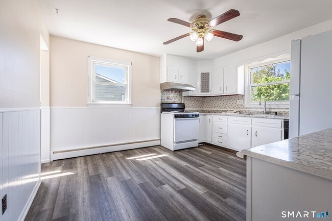 Building Photo - 117 Elizabeth Ann Dr