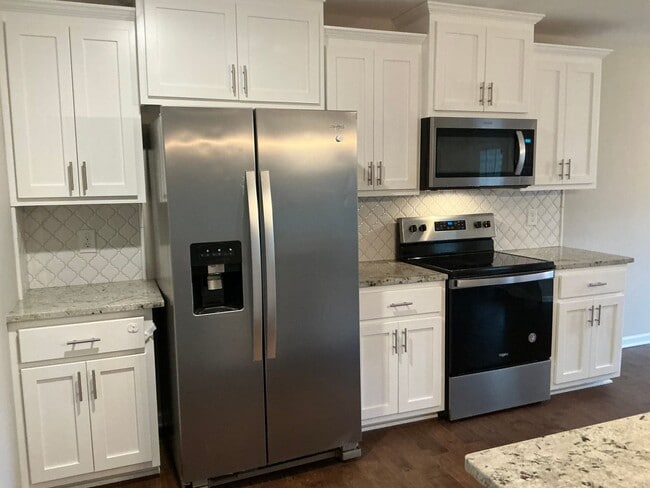 Building Photo - 804 Waldon Ct