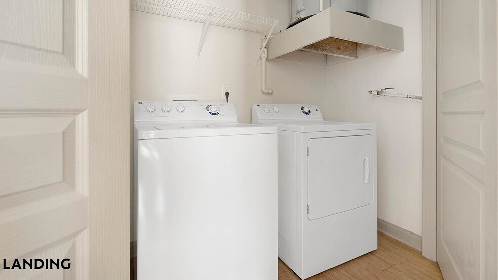 Building Photo - 10051 Perimeter Station Dr