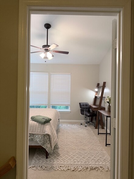 Building Photo - 9061 Falcon Glen Ct