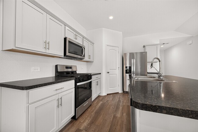 Building Photo - 24410 Oriole Summit Dr