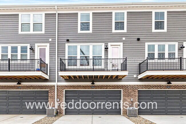 Building Photo - 7314 W County Rd 600 N