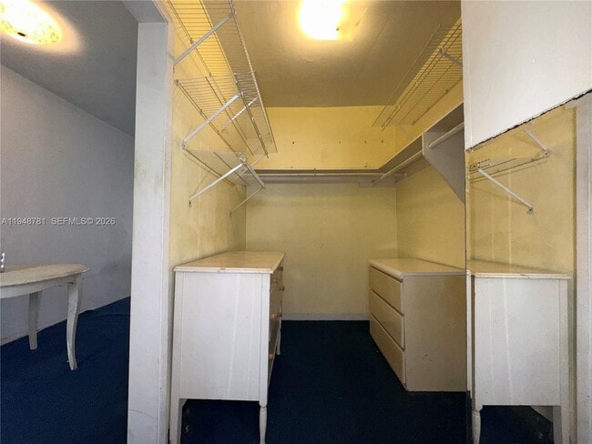 Building Photo - 8132 Harding Ave