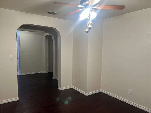 Building Photo - 6949 Sylvan Meadows Dr