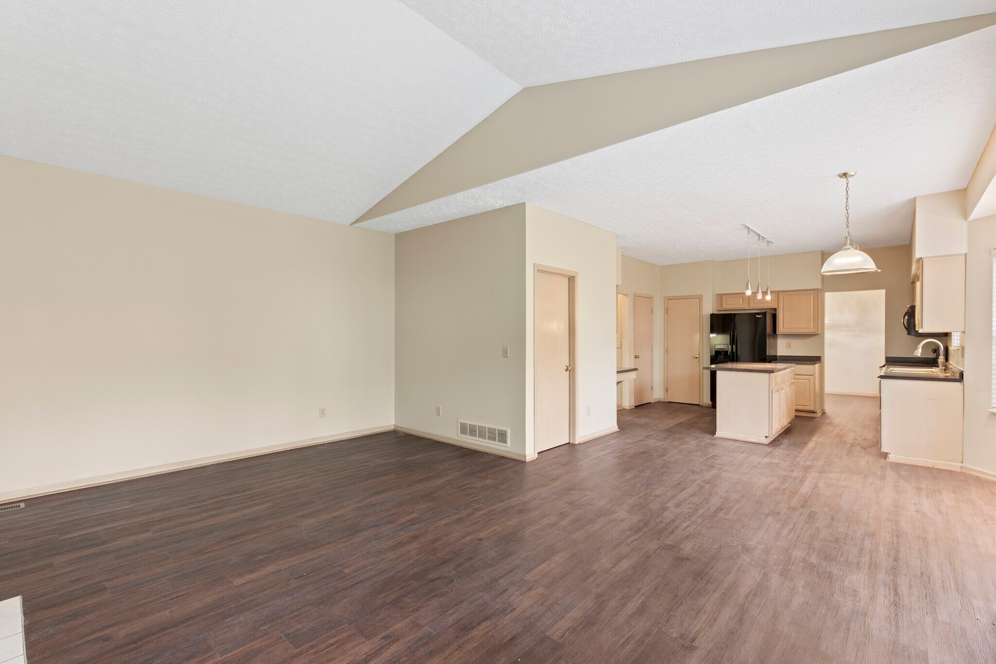 Building Photo - 7811 Waggoner Chase Blvd