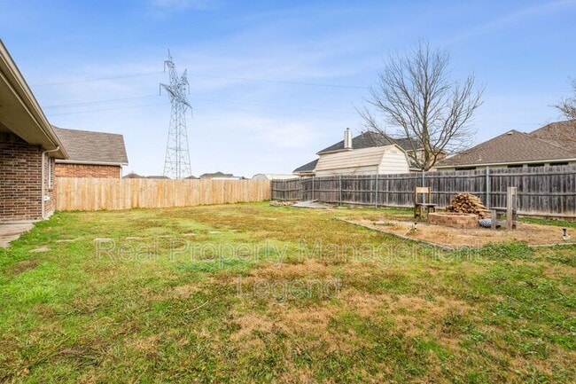Building Photo - 1800 Meadow Lark Ln